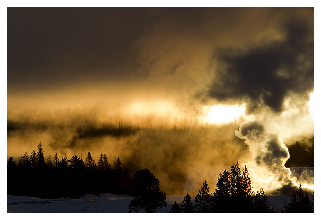 DG-Old-Faithful-at-dawn